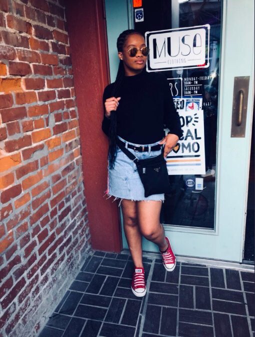 MUOuterLimits's tweet photo. Happy birthday to the fabulous @Kaybandz__ !! Have a great day 💗🎉 https://t.co/8l5UwJNLlC