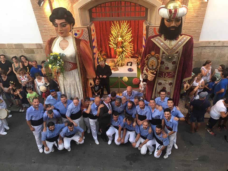 agrupasitges's tweet photo. Gràcies a tots els balladors, músics, comissió i socis que heu fet possible que visquem una gran #fmsitges18! La Festa Major dels #40anysagrupant! #fmsitgesABPS https://t.co/PJD5iO5TUM