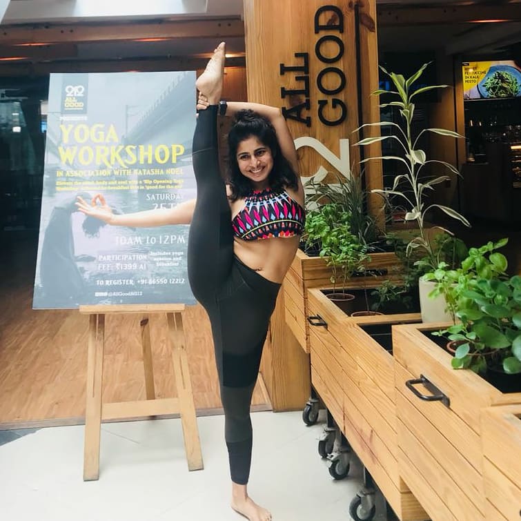 212AllGood's tweet photo. From the Saturday which started on a peaceful note♥
Yoga Workshop with @natashanoel001 and the lovely people who joined us for this rejuvenating morning! 
Thank you @natashanoel001 for joining us. 
Mat partner: Kosha Yoga Co.

#212AllGood #YogaWorkshop #Yoga #HealthySaturday https://t.co/O8hHw6VO8Y
