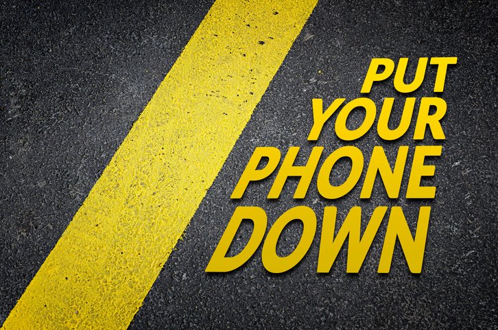 StoptheTexts's tweet photo. It’s that simple. Put your phone down! #StopTexts https://t.co/ntFqLSCQpT