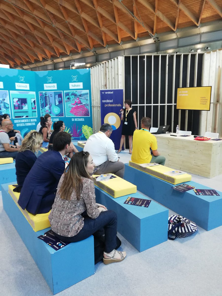 ale_dea's tweet photo. @RandstadItalia @MeetingRimini E' stato bello intervenire il 24 Agosto nella giornata dedicata ai "Nuovi lavori"😀
#ProfessionalS #Mesharea #nuoveaziendeenuoveprofessioni https://t.co/qHbFv2DCLB