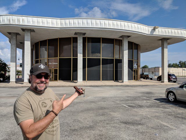 wildernessmov's tweet photo. Going through Houston area and stopping by Baytown to visit an old friend. #wildernessmovie #intothwwilderness #richarddewitt #michaelacandela #evstanton https://t.co/2sh6hoReyZ https://t.co/eYlMaDxDpM