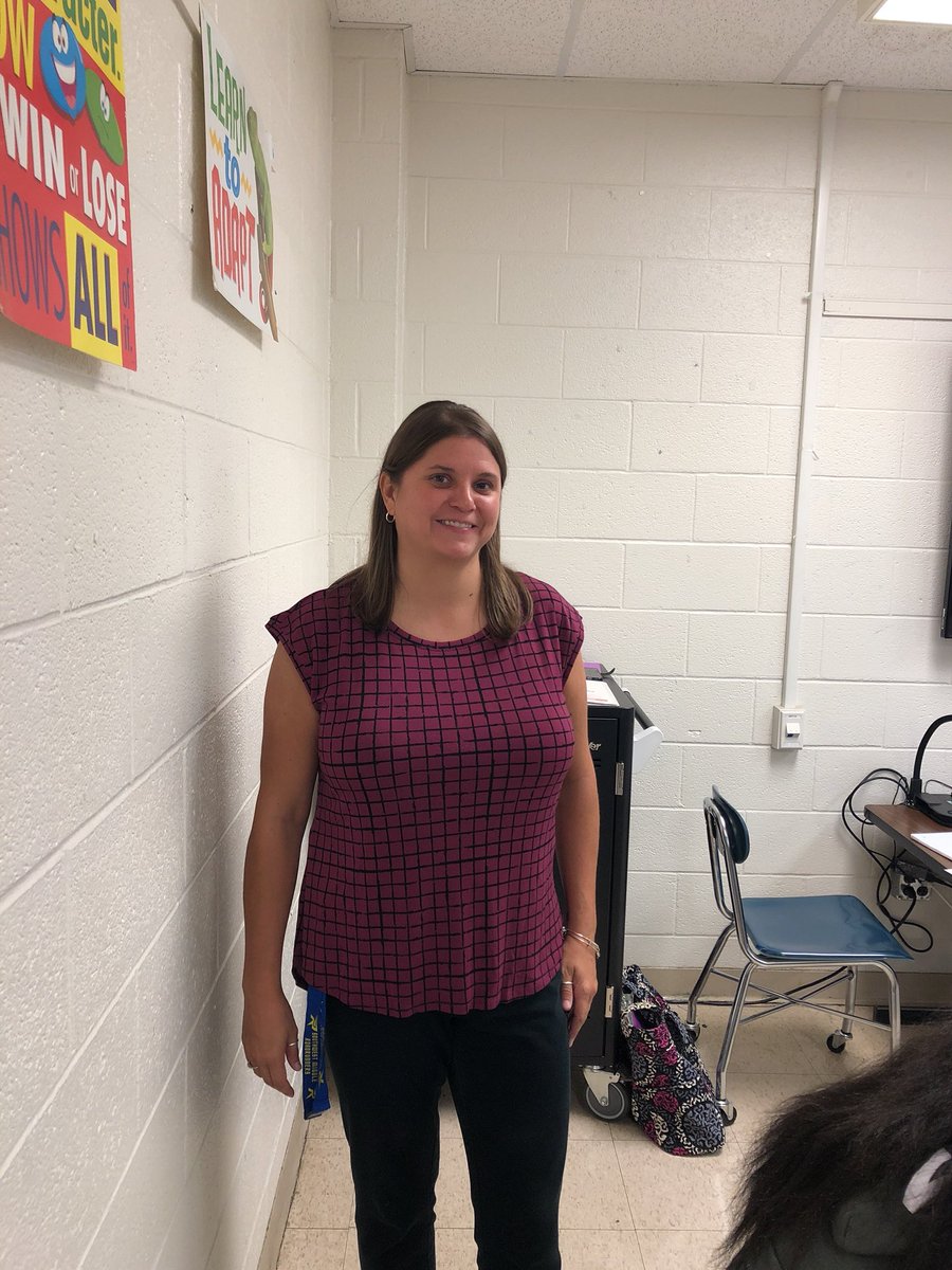 GastonSchoolsHR's tweet photo. Southwest welcomes Michelle Kennedy. #gcsfirstday #gcsfirstday https://t.co/0UwDMas7Xq