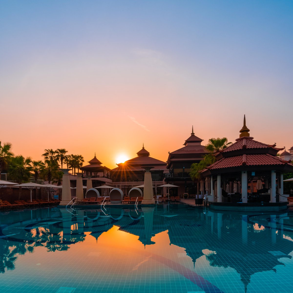 Palm Jumeirah Hotel | Anantara The Palm Dubai Resort