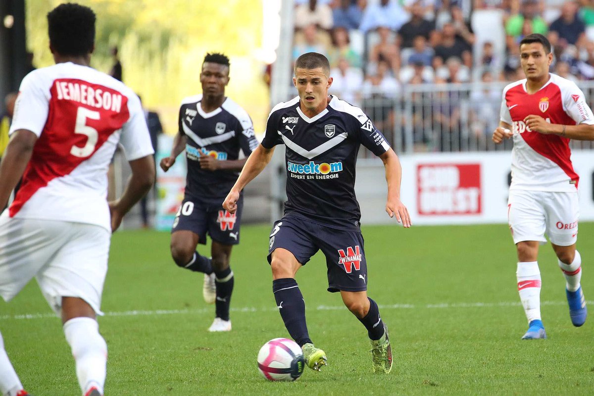 Sergipalencia96's tweet photo. Bon trois points hier contre Monaco! Merci aux grands supporters! Concentré pour jeudi! Allez @girondins 🔵⚪️ Buenisimos 3 puntos ayer contra Monaco! Gracias a afición por ayudarnos hasta el final! Concentrados ya para la final del jueves! Allez @girondins 🔵⚪️ https://t.co/lsLtKIf1dT