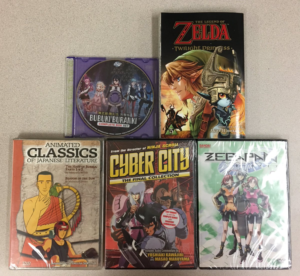 HNHSAnimeClub's tweet photo. Nice trade! Thank you Jean! 👍😎 https://t.co/1bq0LUOeeI