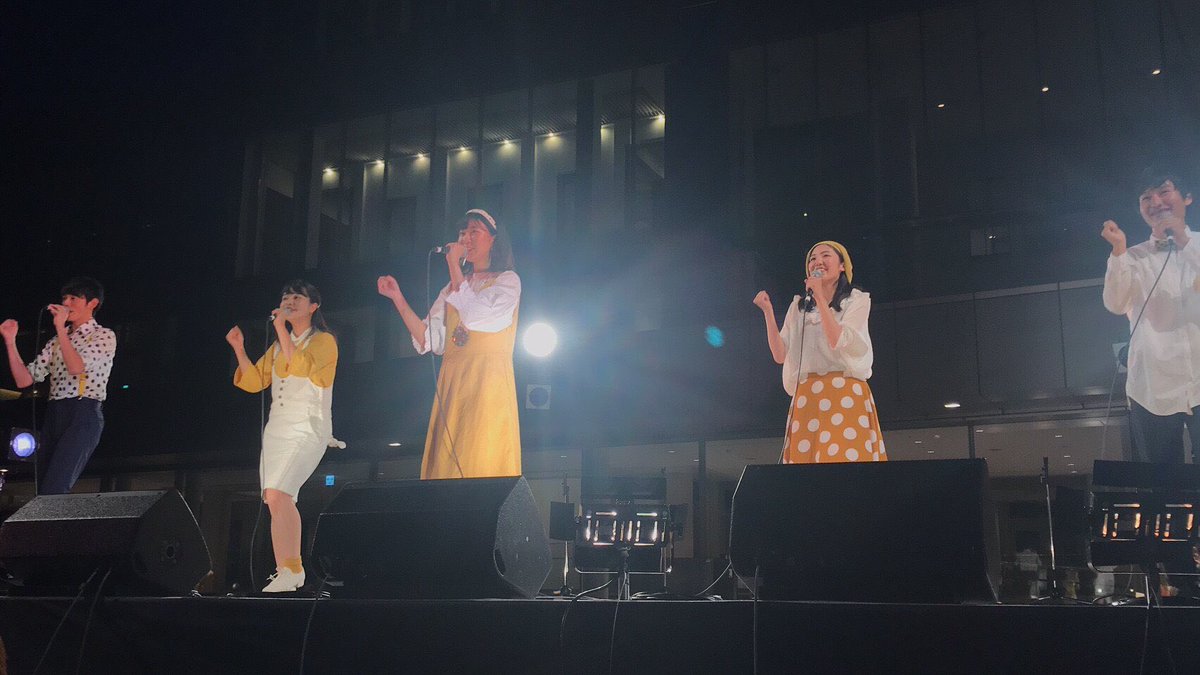 pokkalemon_ov's tweet photo. 【🍋金沢アカペラタウン終演🍋】
コンクール、2箇所のストリート、ファイナルとたくさんのステージで歌わせていただきました!📣
沢山の人と出会い、沢山の人と再会した、金沢アカペラタウン🌟
私たちにとってまた1つ大切な思い出が増えました🍋🤝
#KAT2018 #金沢アカペラタウン https://t.co/k62ty7YFoQ