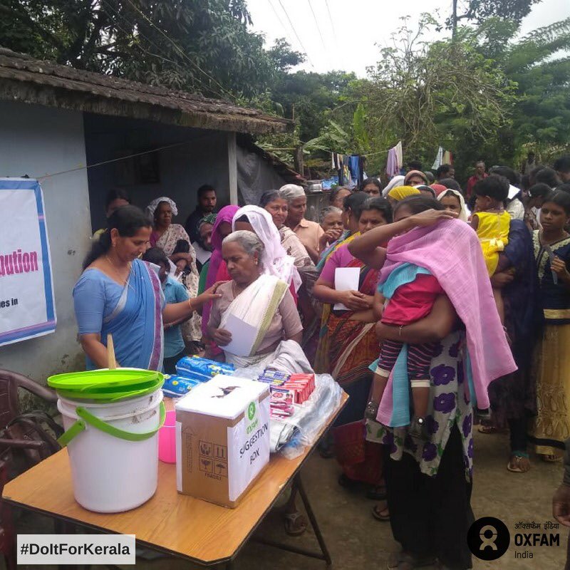 OxfamIndia's tweet photo. Our team of humanitarian workers has reached Meenangadi, #Kerala today to provide urgent relief and aid in the city. As the flood survivors prepare to begin their lives from scratch, we feel humbled to be by their side. #DoItForKerala #KeralaFloodRelief https://t.co/aMRfjNpp8o