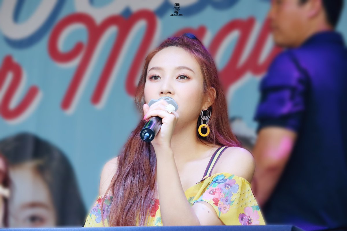 Reduck_0801's tweet photo. 180812 캐리비안베이 팬사인회 조이

#조이 #JOY #박수영 #레드벨벳

https://t.co/76Alux7zRG

https://t.co/76Alux7zRG https://t.co/Mf1WPzUDMq