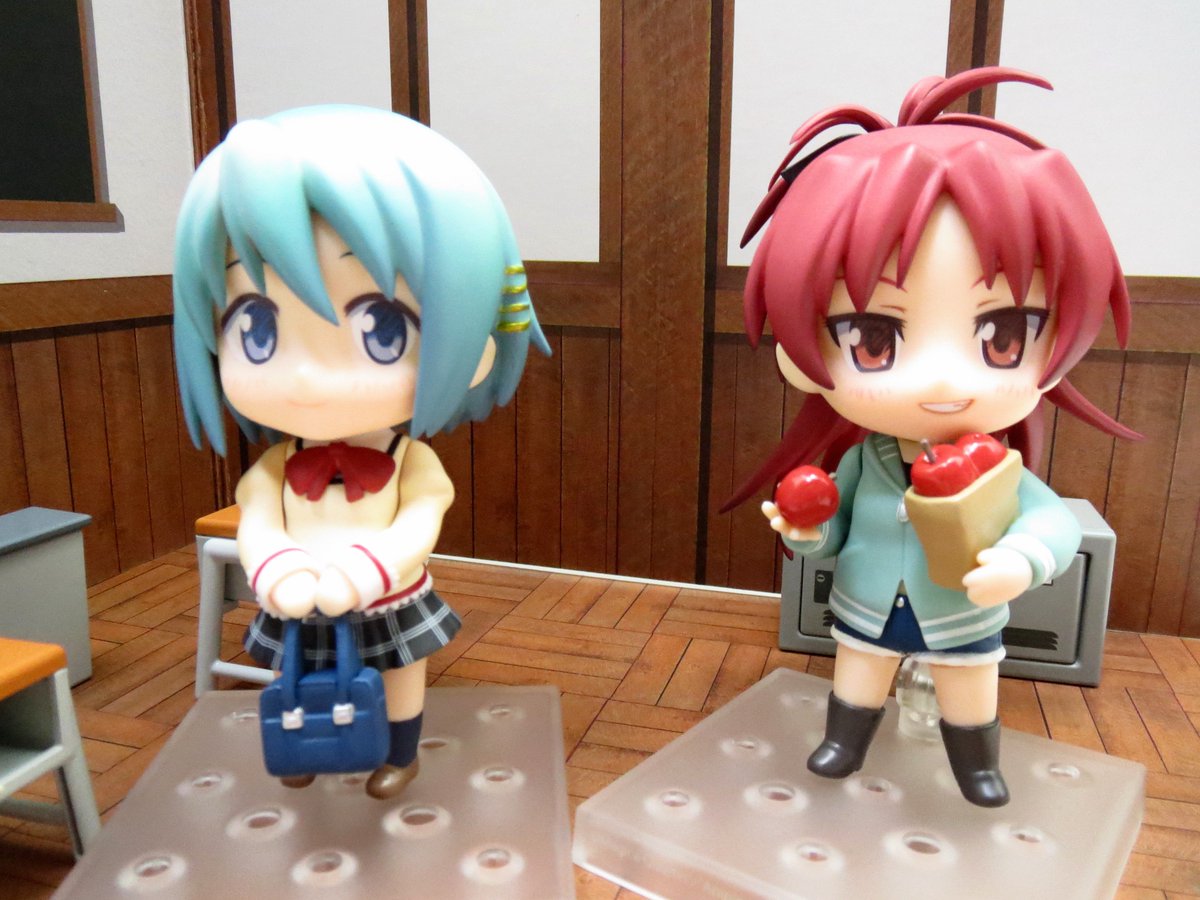 再入荷情報！ 【422】 美樹さやか 制服Ver.＆佐倉杏子 私服Ver