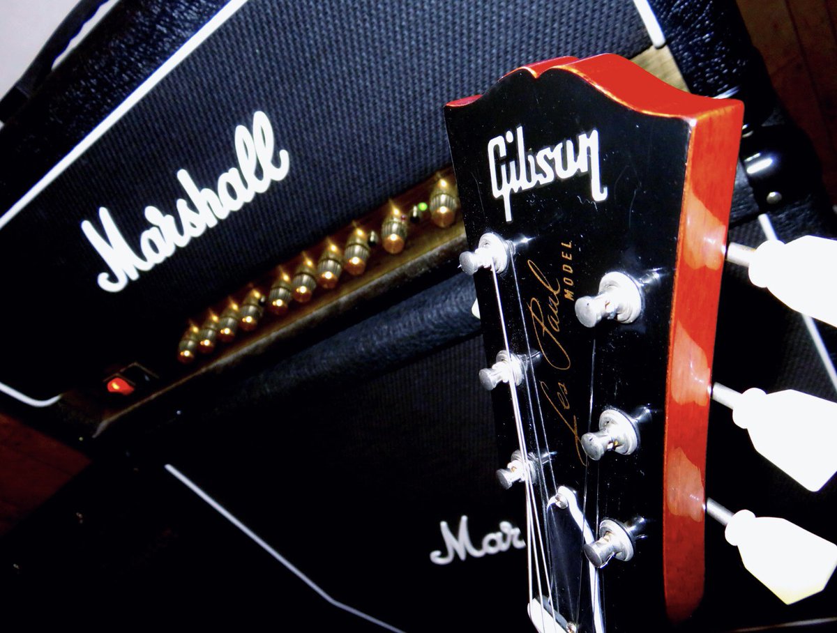 tctrs1's tweet photo. Gibson✕Marshallは最高🤘✨
#Gibson #ギブソン #レスポール
#lespaul #59lespaul
#ヒストリックコレクション
#Historiccollection
#ヒスコレ #teaburst
#gibsonusa #gibsonguitar
#Gibsoncustom #gibsonguitars
#gibsonlespaul
#マーシャル #マーシャルタイム
#Marshall #Gibsunday https://t.co/EpjozbEgka