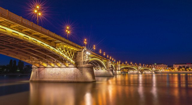 Travelfixcom's tweet image. Margaret Bridge: The second oldest public bridge in Budapest. #Traveleak
#travel