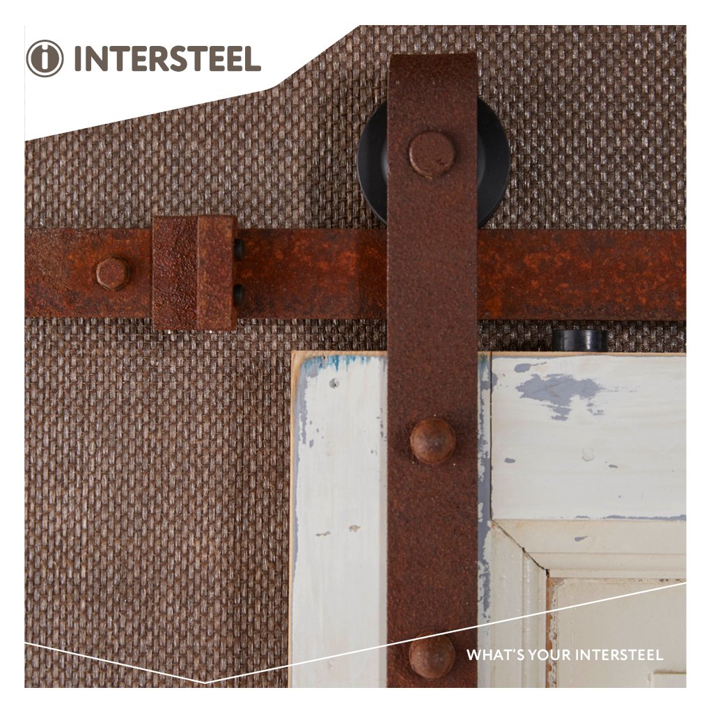 Een bijzonder schuifdeursysteem met een antieke en roestkleurige uitstraling. In combinatie met een doorleefde oude deur, creëer je met dit systeem een authentieke uitstraling jouw interieur! #interieurinspiratie intersteel.nl/assortiment/in…