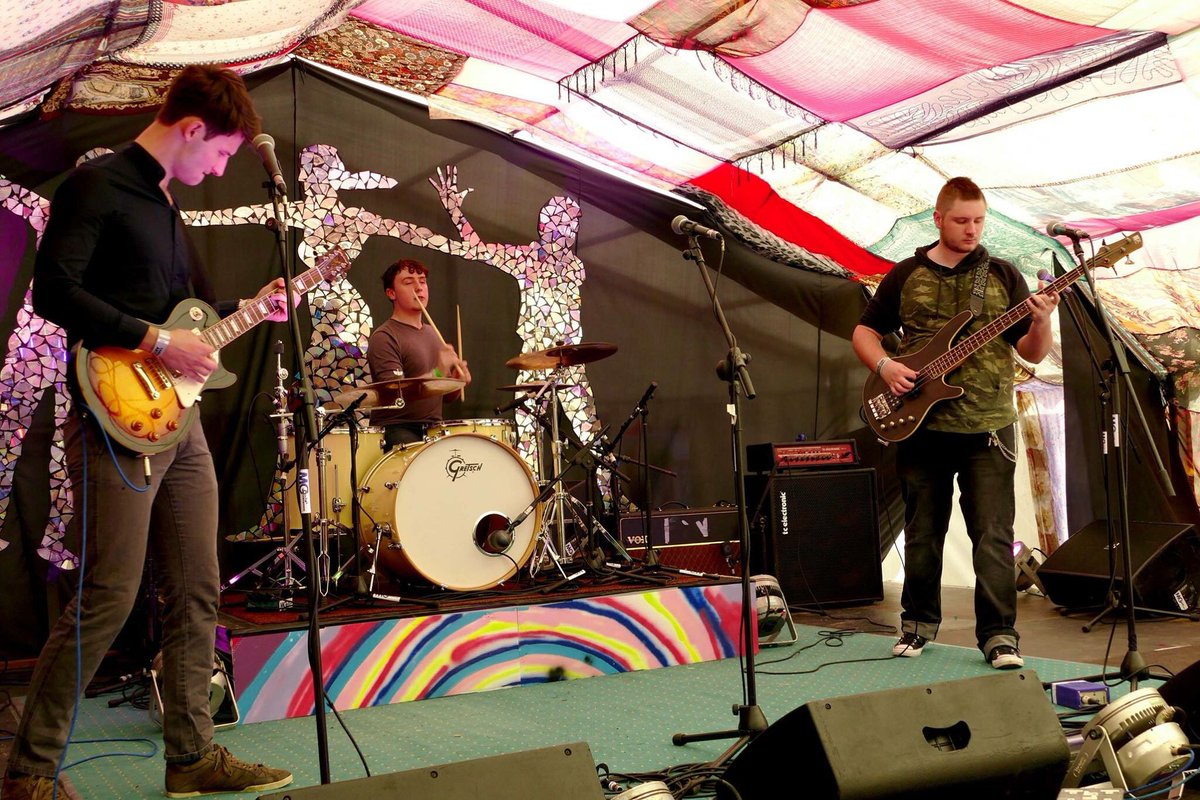 Doing our thing with on our gig at the <a href="/Carrick_Arts/">Carrick Arts Fest</a>  last Saturday! Loved every second of it, thanks for having us guys! #irishmusicparty #irishbands #originalmusic