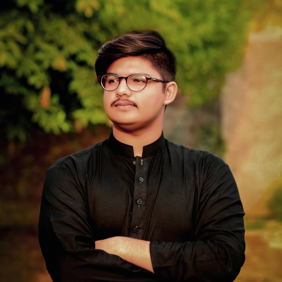 saadmalik3771's tweet photo. #NewProfilePic https://t.co/2v6DPwyVoc