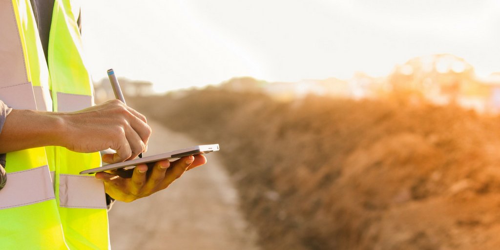 unitedsolgroup's tweet photo. The move to #mobile is well underway in the #construction industry. Download the Construction Execs Guide to Business Visibility - Mobilization" to learn more about how your peers are using mobile technology + more https://t.co/uZNiQak647 https://t.co/Pa4PQrFtVE