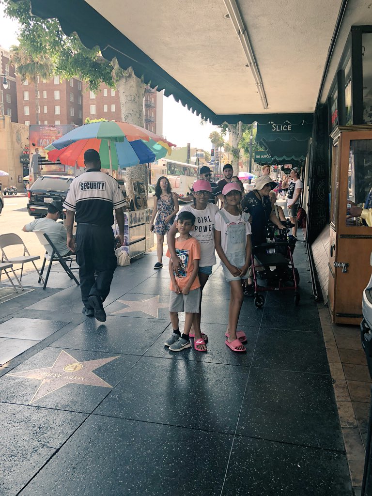 MrsSheenP's tweet photo. Summer Hols over in a flash 😔 #LosAngeles #SantaMonica #BelAir #Wroxhampics https://t.co/uGHmG4fGJq