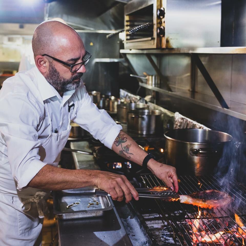 Tokara_'s tweet photo. Grilling octopus.
#EATokara #Seekat https://t.co/ZR1bwwZUKQ
