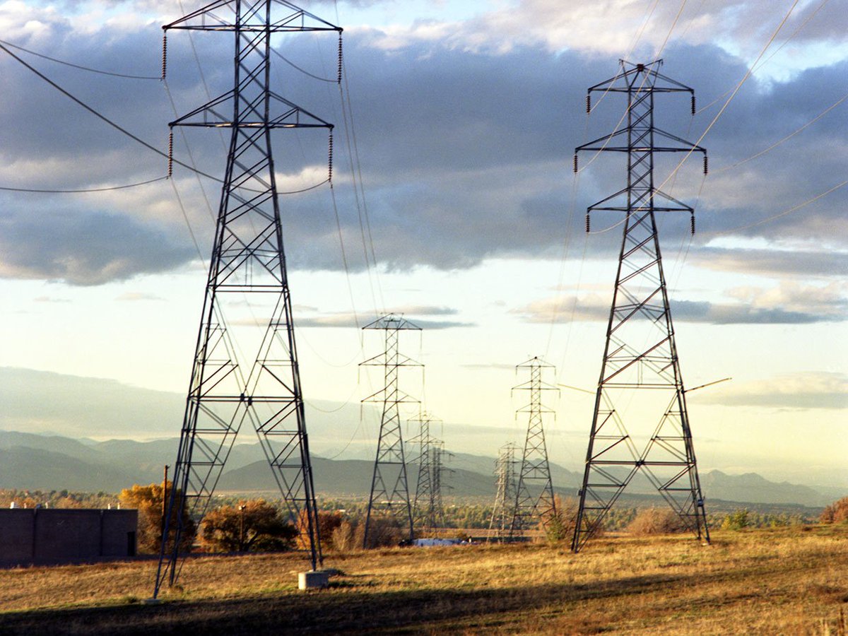 GrandFasteners's tweet photo. It’s Time to Tie the U.S. Electric Grid Together, Says NREL Study https://t.co/aa2PhlODJY #Power https://t.co/zxaOTfX0Qj