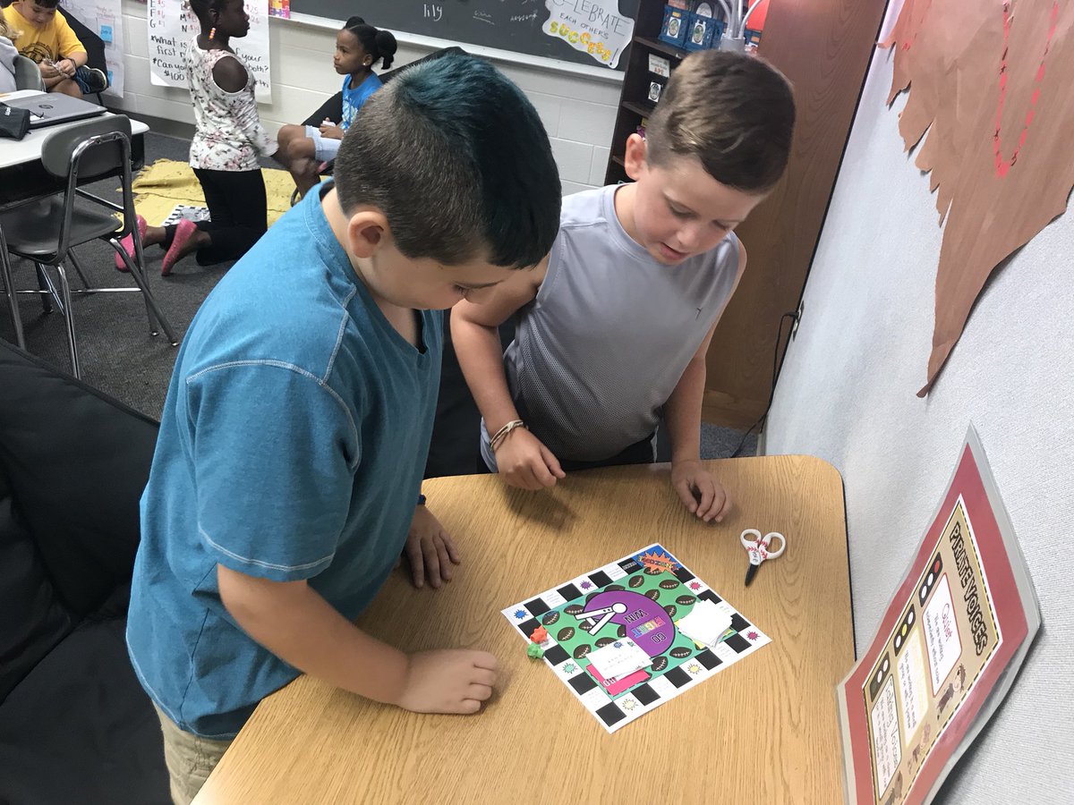 haystravelers's tweet photo. Starting the week by reviewing factors and multiples @PleasantUnionYR #gamesmotivate #everyoneparticipates #partofateam #responsiblefortheirlearning #factors #mutiples #iteach4th https://t.co/JVdE2xoBVG