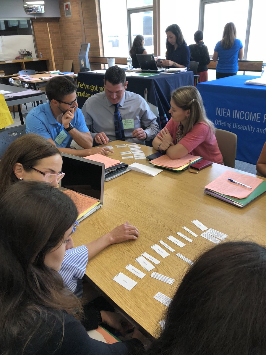 danasarno's tweet photo. NSO in full effect!! #nso2018 #pthsd https://t.co/nlavY8dOvb