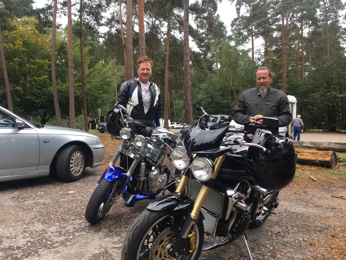 Ockhambitescafe's tweet photo. Bank holiday bikers @Ockhambitescafe #BIKERS #motorbike #Motorsport #bike #woodlands #cafe #coffee #burger https://t.co/Tk89jNt6MB