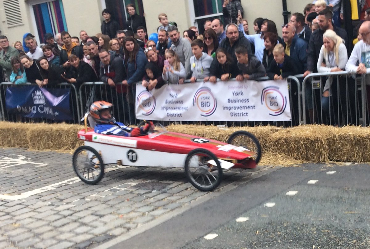 Ian Thompson tweet media