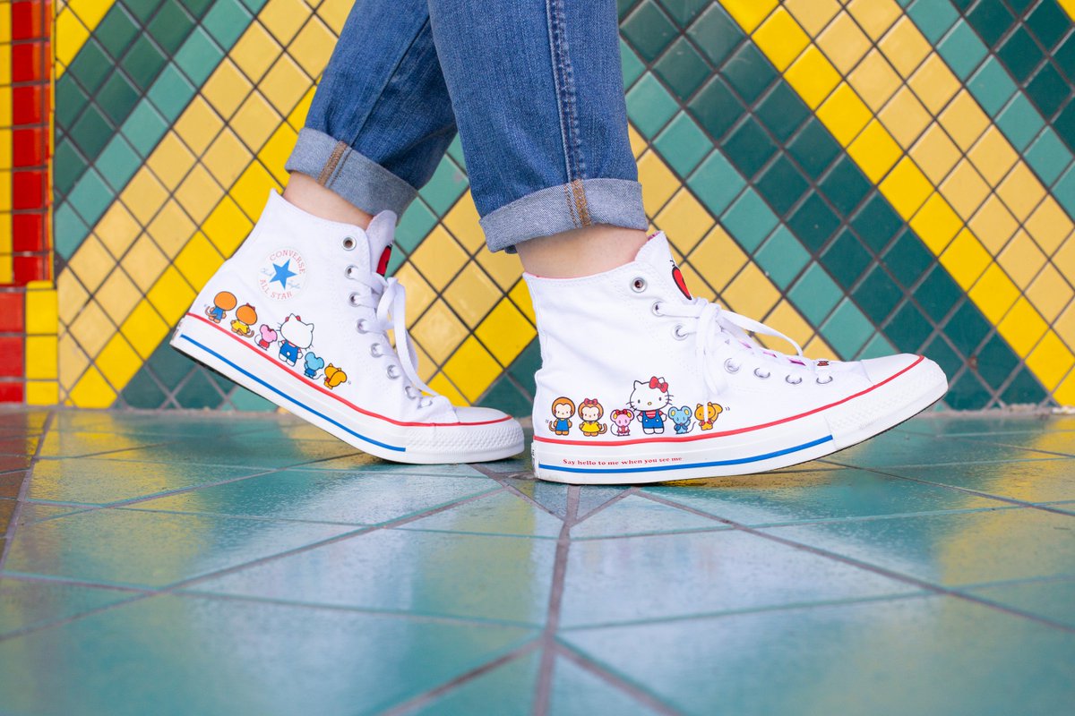 lovelyindeed's tweet photo. Kick up your heels for @Converse_Style! These babies come in sizes for your babes, too. #HelloKittyxConverse #ad https://t.co/Ne06CXpkxN