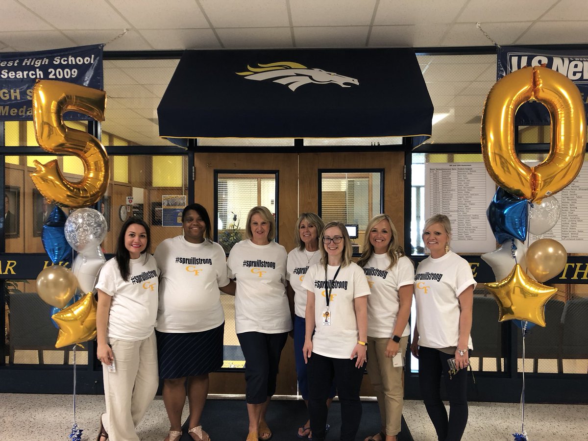 CF9thgradeSC's tweet photo. Welcome back Colts! Student services celebrating 50 years and rooting for #spruillstrong @CapeFearHigh1 https://t.co/OamZO1D7cS