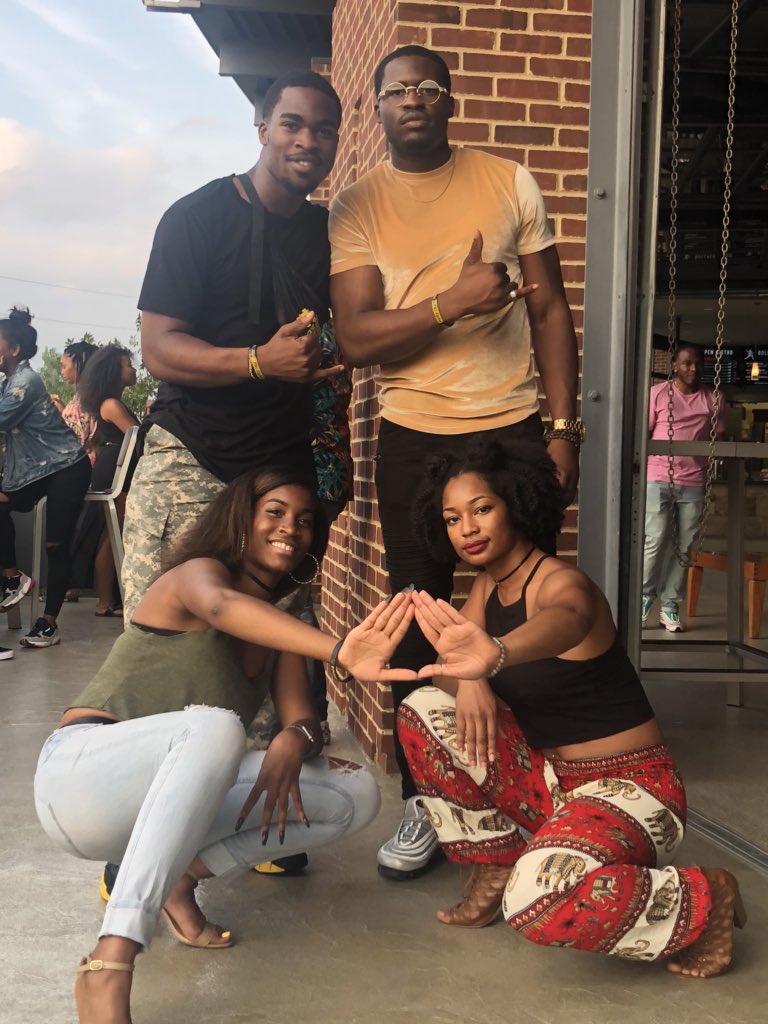 allsmiles_monia's tweet photo. This life not for everyone #MidwestGreekWeekend @dom_folarin https://t.co/yEPPpNmSng
