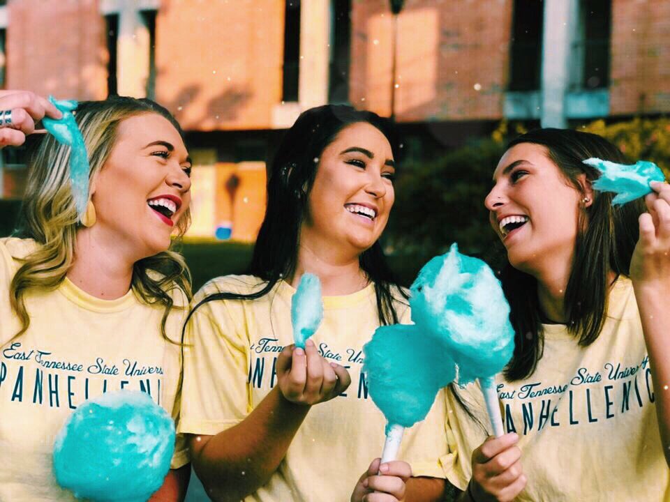 ETSUAlphaXi's tweet photo. ↣ being Greek can be so sweet ↢ tomorrow is the • LAST • day to get signed up for recruitment!! Make sure to check our bio to get started! #etsupanhellenic #etsualphaxidelta #etsu2022 https://t.co/4THD2r2NMi
