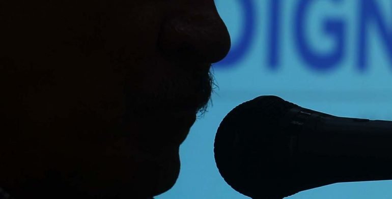 LaNoticiaTlax1's tweet image. #Juegodeojos/ #Mediospúblicos 
En los #tiempos #actuales la #sociedad entra en #contacto con #sucesos, #opiniones y #actuación de #diversos #actores #políticos #básicamente a través de los #medios. 
goo.gl/FhHebN