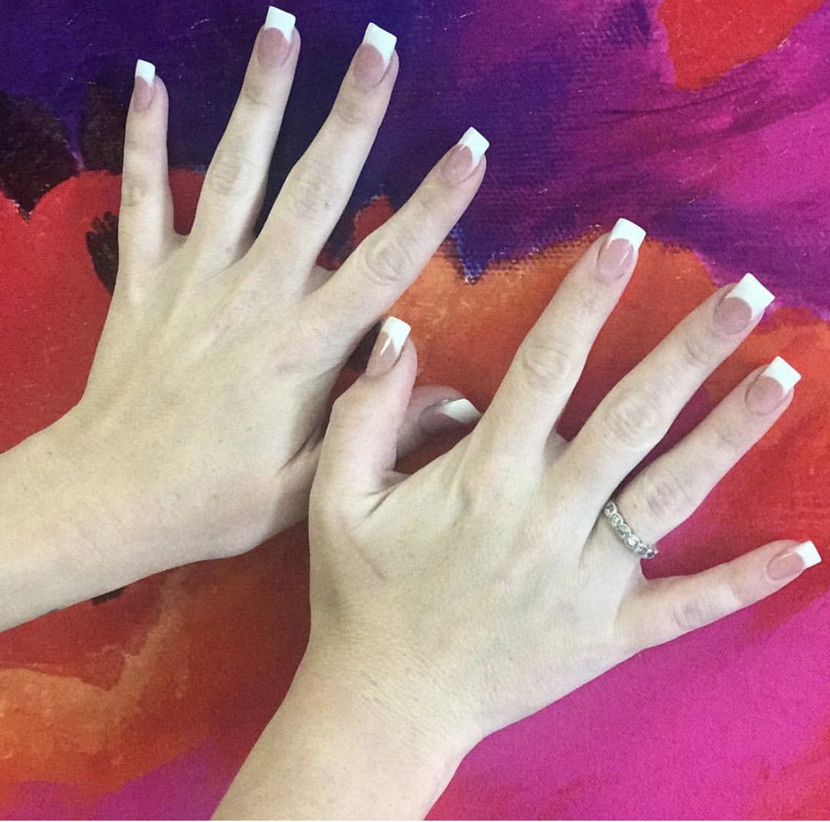 masterdesigninc's tweet image. Nail special alert! New acrylic set with Tonya for only $25 if you book this week. 850.476.2388 or call/text directly 850.449.8510