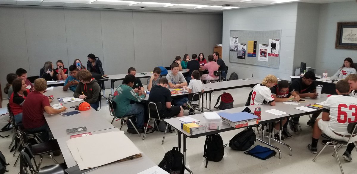 CoachMacTweets's tweet photo. Working on understanding the meaning of the FFA Creed in AG 1!   #growthetradition #MCFFA https://t.co/79m0e8BH9C