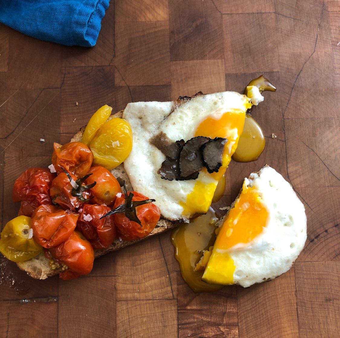UrbaniTruffles's tweet photo. Morning delights by #ChallengeIngredient.
Would you have this for your breakfast tomorrow? #UrbaniTruffles https://t.co/uQBLHMU6Kg