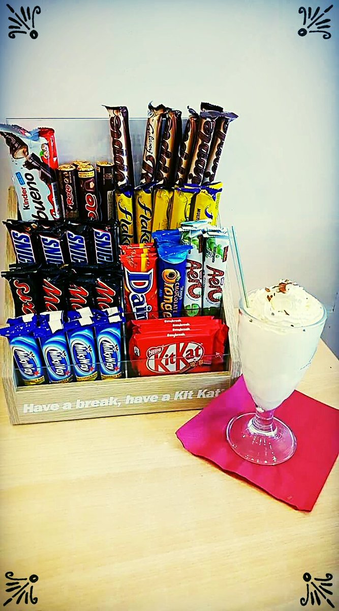 Come in for a #chocolatebar #milkshake 😍 just chose favourite your chocolate bar and we will add milk and ice cream to make the best milkshakes🥛
#bestmilkshake #chocolatebar #galaxy #kinderbueno #delicious