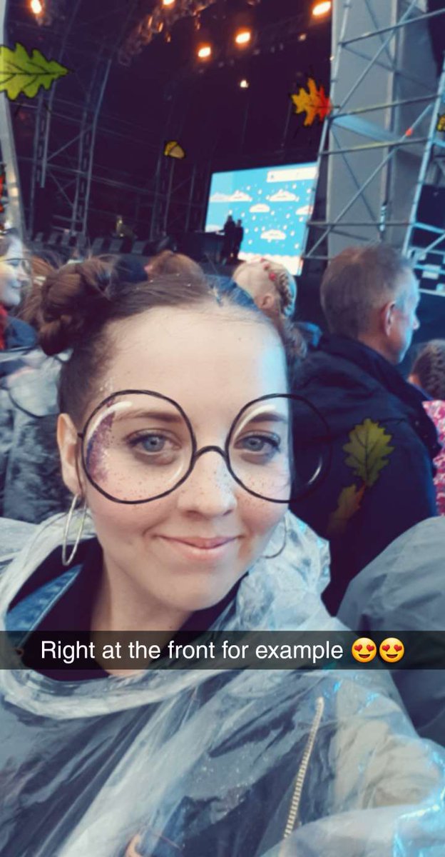 smith_becci's tweet photo. @example Last night yourself and Dj Wire were amazing!! So worth getting completely soaked! #SitDownSitDownGary! #victoriousfestival https://t.co/1jLrkAIcUS