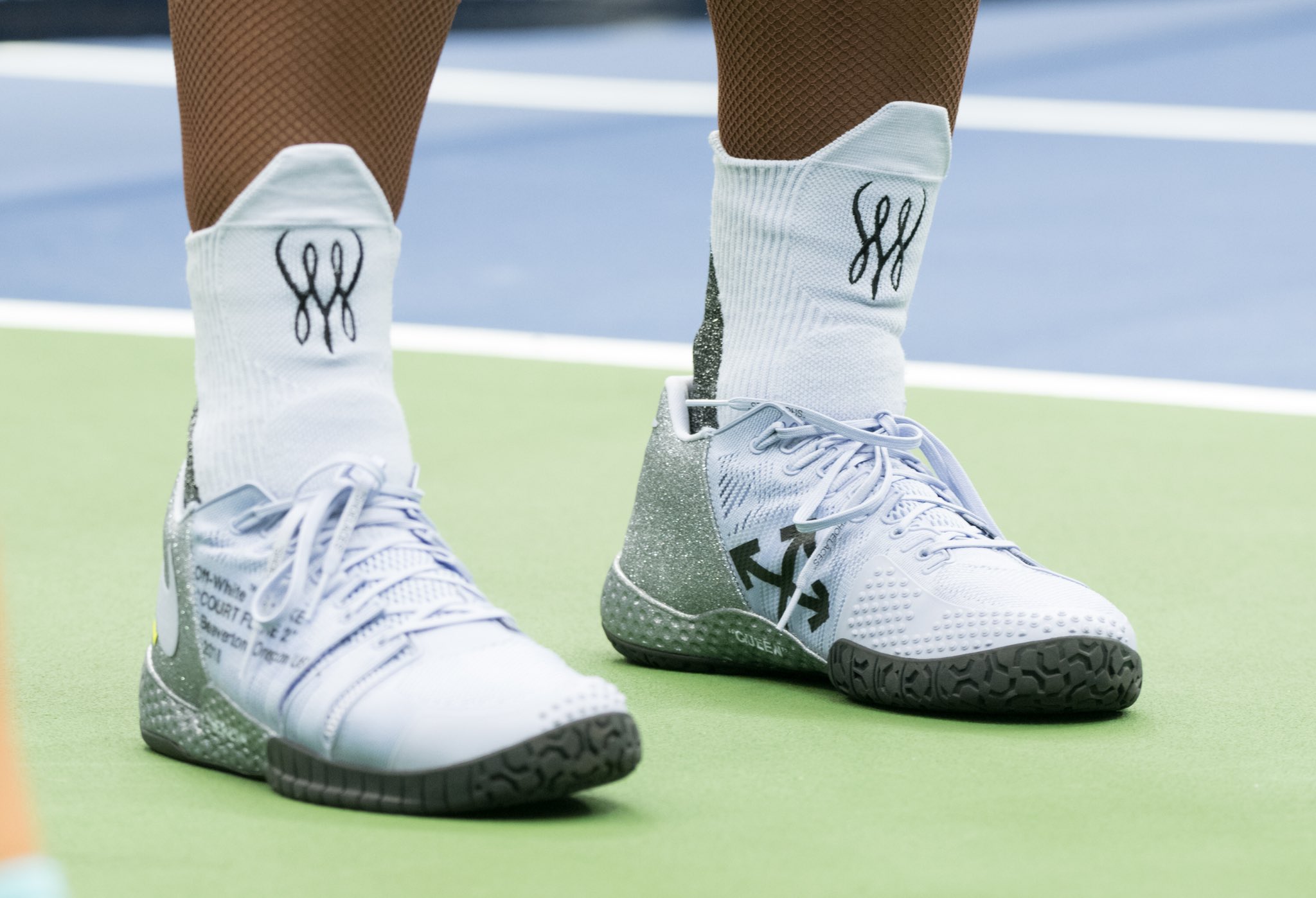 Nike court flare 2 off clearance white