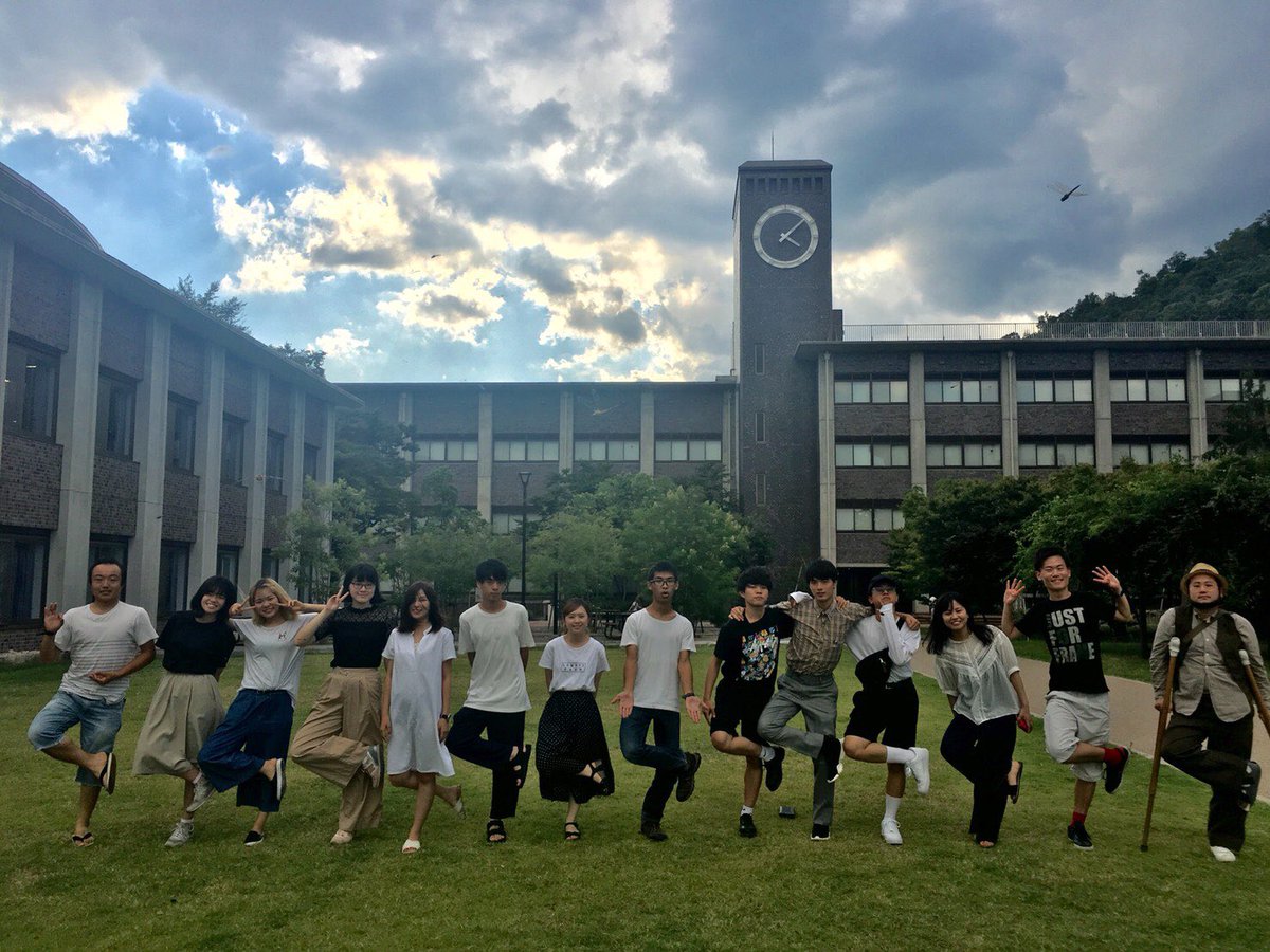 Rits2018G's tweet photo. 🗓カウントダウン🗓

 GVまであと 4日 となりました！

今日もMTを行い衛生管理やリスクマネジメントなどについて学びま���た✔️

足で4を表しています🙆‍♂️🙆‍♂️

#ApolloGV https://t.co/ak2vyz2LWz
