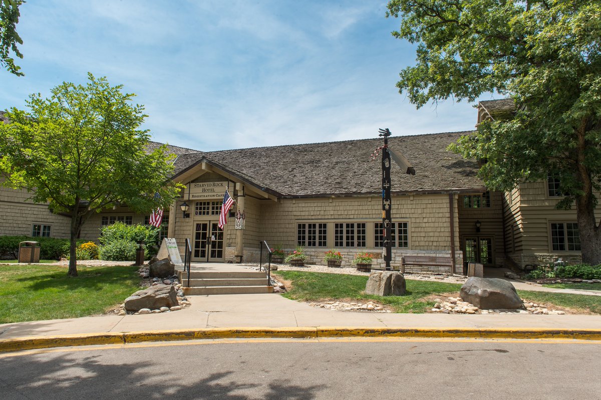Starved Rock Lodge On Twitter Stay In A Room Or Cabin For 115