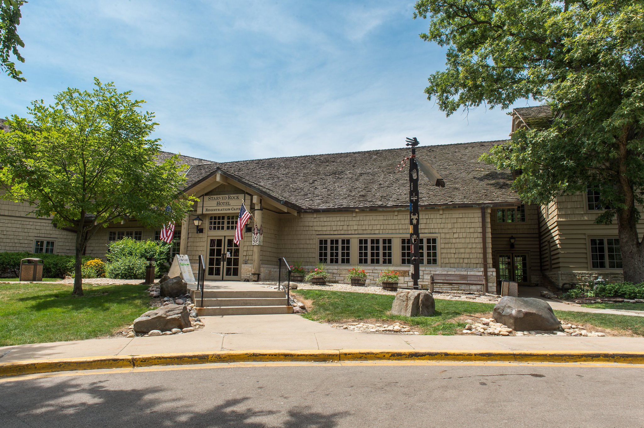 Starved Rock Lodge On Twitter Stay In A Room Or Cabin For 115
