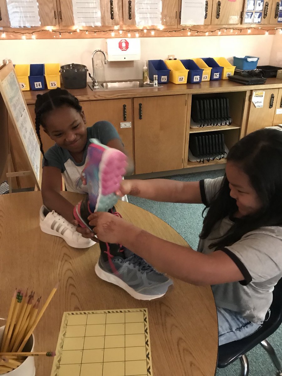 AunesClass's tweet image. Leaning Tower of FEETSA! Such a great teamwork activity! #gfwinship #gfschools #classroomteamwork