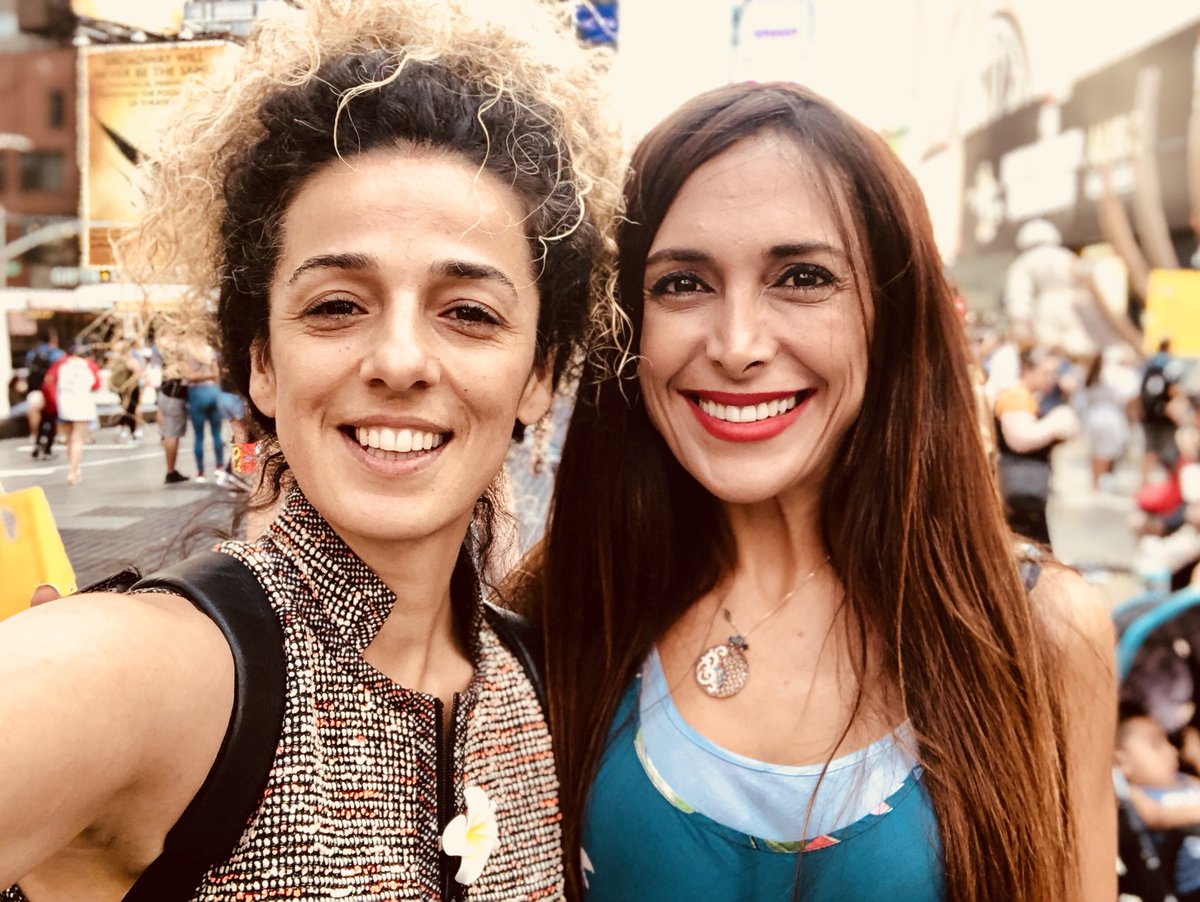 SafaiDarya's tweet photo. Together with my friend @AlinejadMasih , the brave Iranian woman and campaigner against the compulsory #hijab .
“ #IranianWomen are like the suffragettes, they’re risking breaking the law for something they absolutely know is right.” https://t.co/CAQJeH4nQc