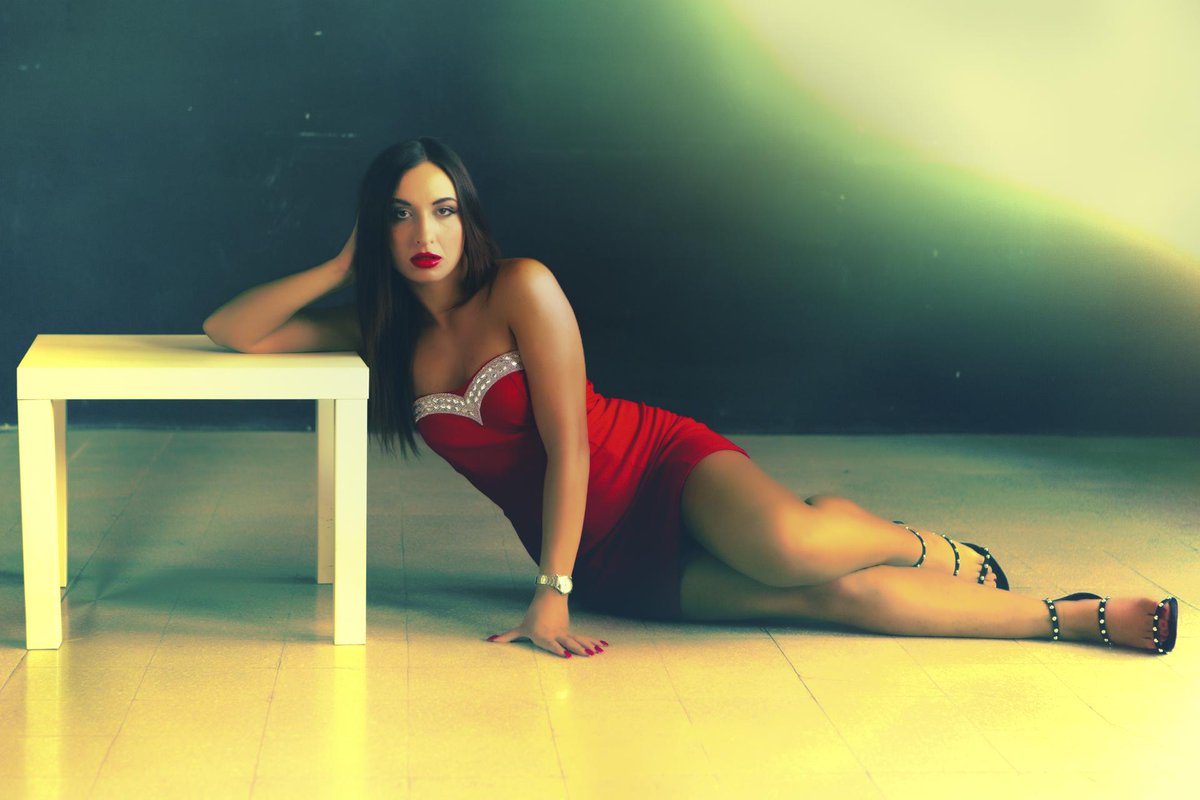 AlexSenese's tweet photo. Lucia Listelli. Photo: Alex Senese. #fashion #style #beauty #model #testshoot #natural #clickmodelsny #eyes #lookbook #fashiongram r #fashionphotographer #studio #glamour #portrait #portraitphoto #portraitphotography #woman #beautifulgirls #beautifulwomen #photo #photography https://t.co/eX8VQVbcR1