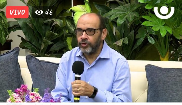 JamesMo923's tweet photo. En entrevista una de nuestras autoridades 😎 explicando cm nos han dañado física y moralmente #SomosUNAN #NicaraguaQuierePaz https://t.co/B48B336KSw