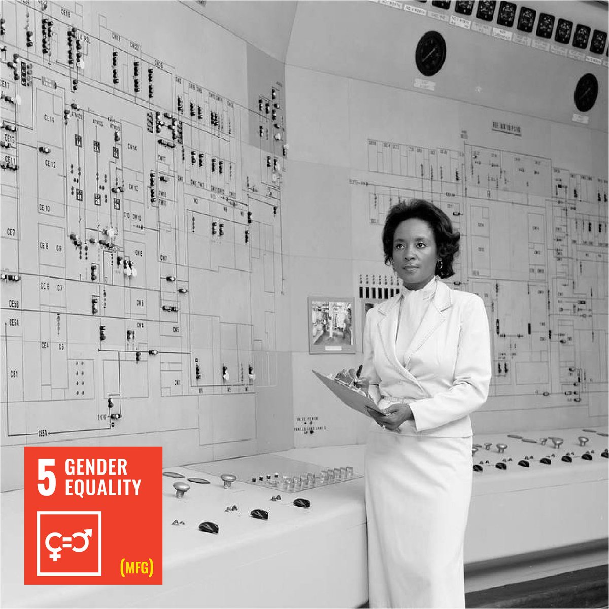 Annie Easley was employed by the agency that eventually became NASA where she later developed energy conversion programming that is still used today for hybrid car batteries.
📸nasa.gov 📄code.likeagirl.io

#MotsepeFoundation #WomenInSTEM