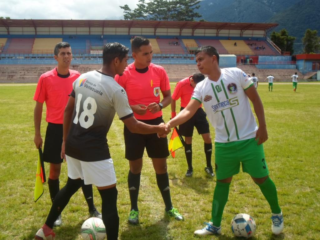 Nuestro líder dentro del campo se llama, Erikson Gonzalez 😏. Quien por segundo partido consecutivo lució la cinta de capitán y además lleva un gol en el torneo clausura 2018. #VamosAtletico ⚽🏃