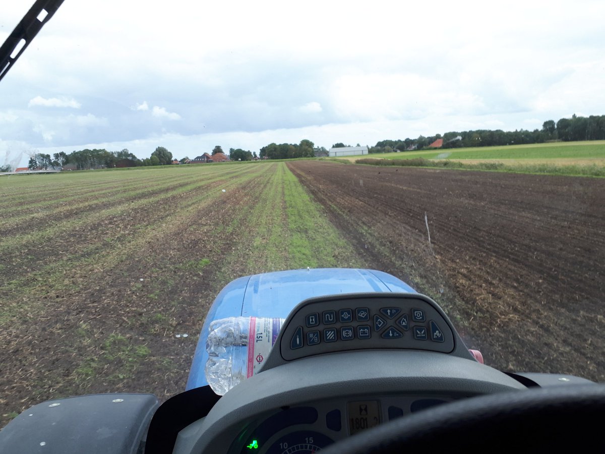 BvGerko's tweet photo. Koolzaad zaaien #NKG #VADERSTAD #DKEXLILBRIS https://t.co/KfkZE5MNPD