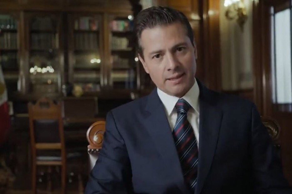 DeniseDresserG's tweet image. En sus spots recientes, @EPN luce fresco, rozagante, rejuvenecido, como si le hubieran quitado un peso de encima. Es así por dos motivos: sabe que ya se va y sabe que ya se va impune.