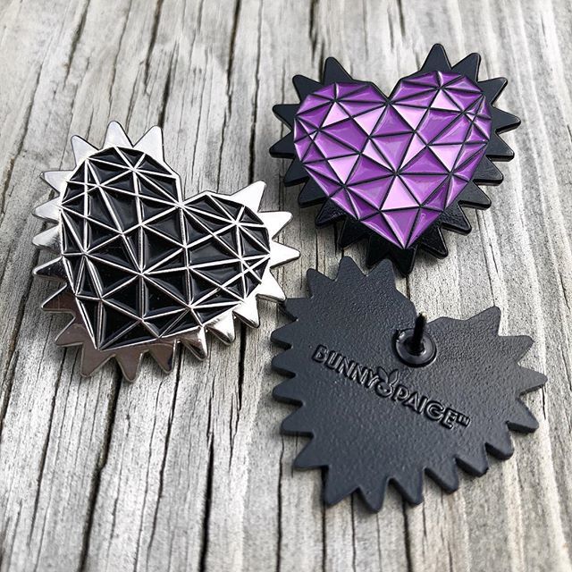 TheBunnyPaige's tweet photo. My Spiked Heart Pins are almost gone! Now through 8/31 you can grab em both with the #bogo code PINPARTY 💖
.
Should I bring back these pins in a new color when they sell out? Should I do a glow in the dark version or glitter? 🤩✨ Sound off in my latest story and let me know!
… https://t.co/cMhpZ82LjL